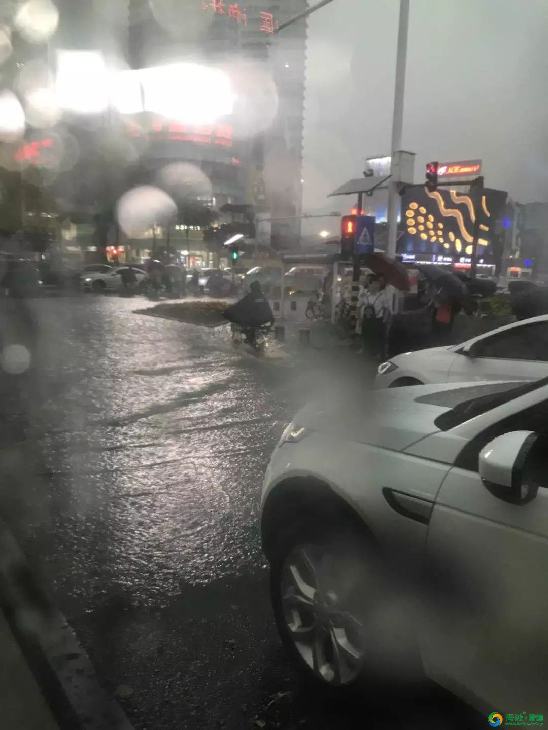 东莞第一场雷暴雨这些地方被水淹了东莞PE排水系