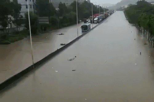 今明东莞仍有大暴雨！路段水浸严重 PE管业务员